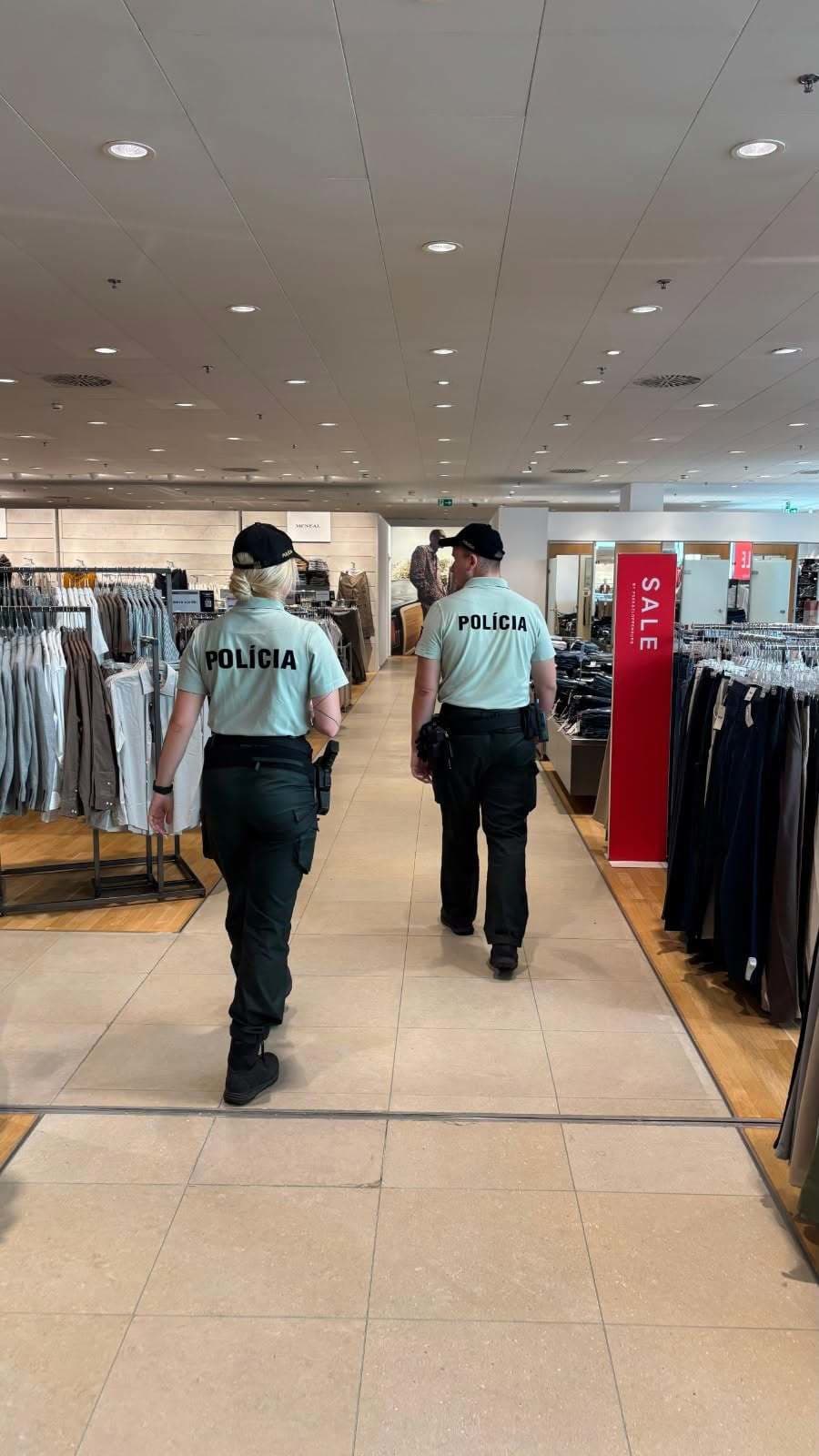Polícia počas akcie skontrolovala vyše 1600 maloobchodných prevádzok