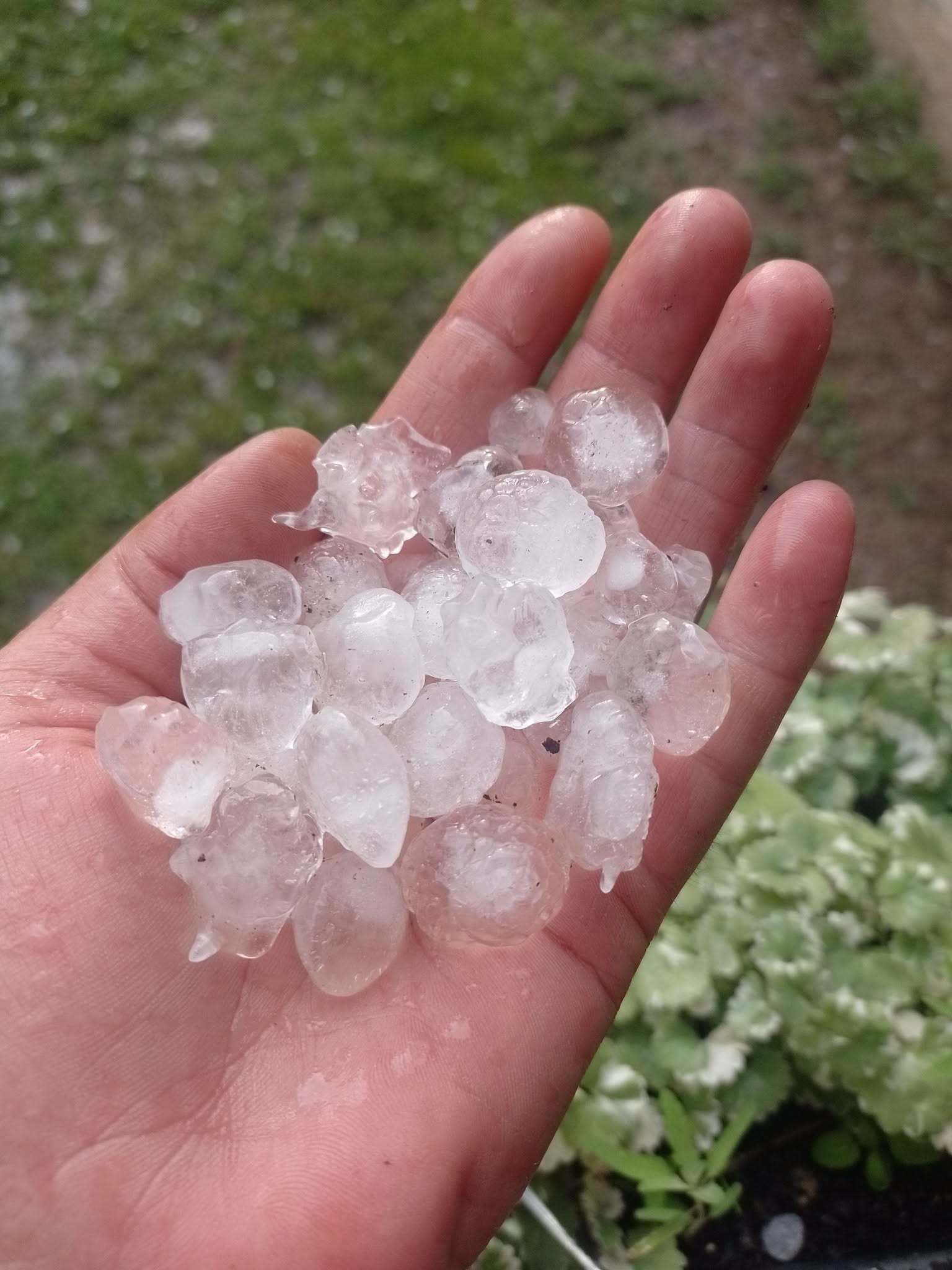 Slovenskom sa prehnali búrky,