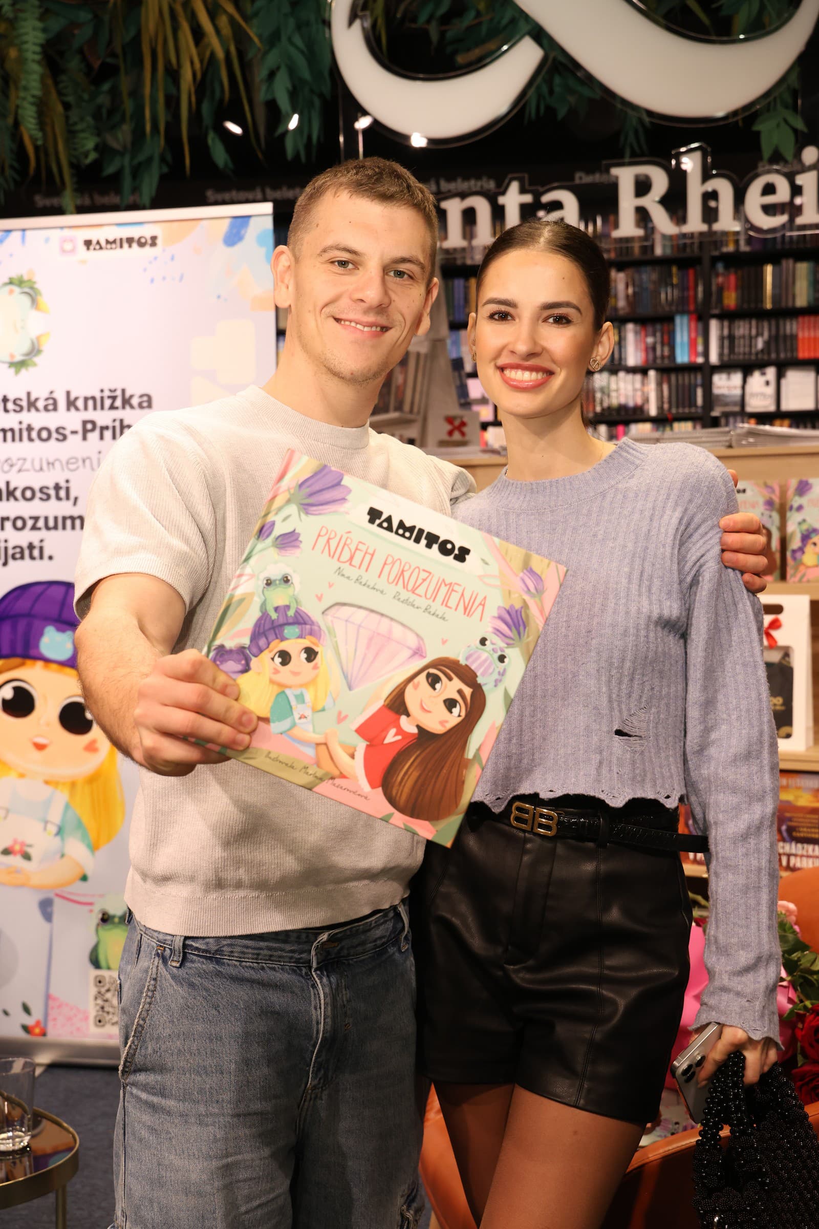 Za každým krokom je