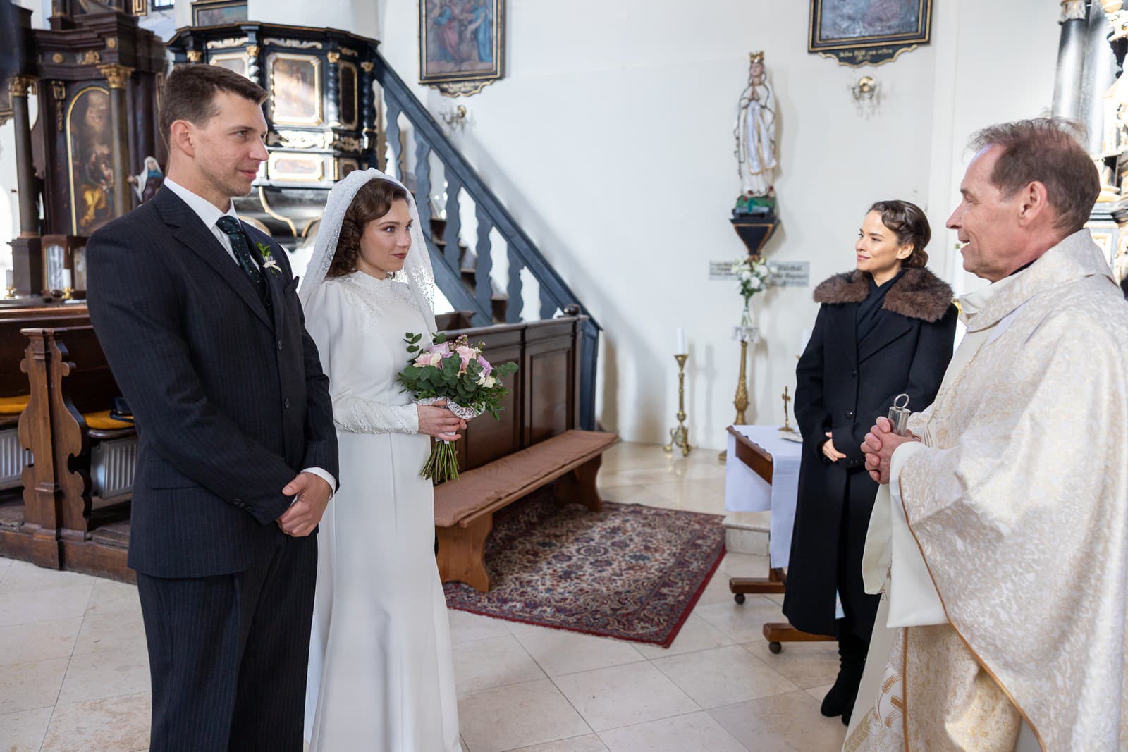 Lesana Krausková a Peter Pecha v seriáli Dunaj, k vašim službám