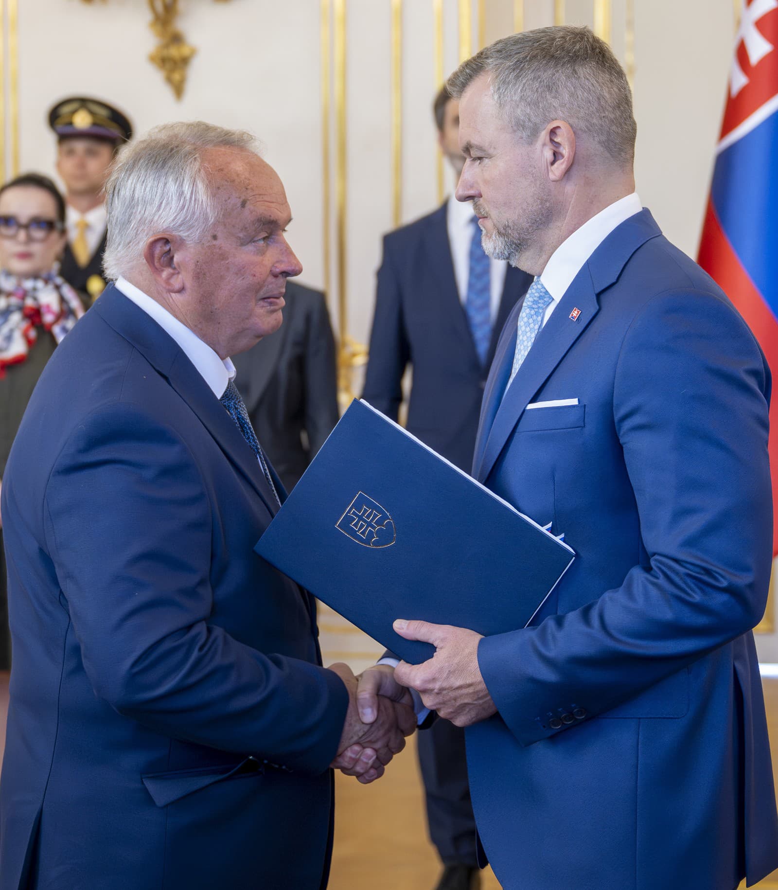 Je to definitívne! Radačovský