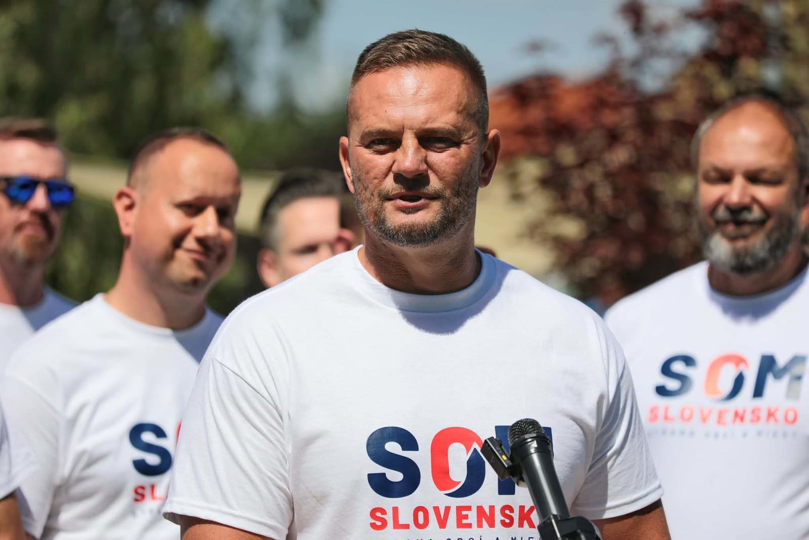SOM Slovensko stavia do