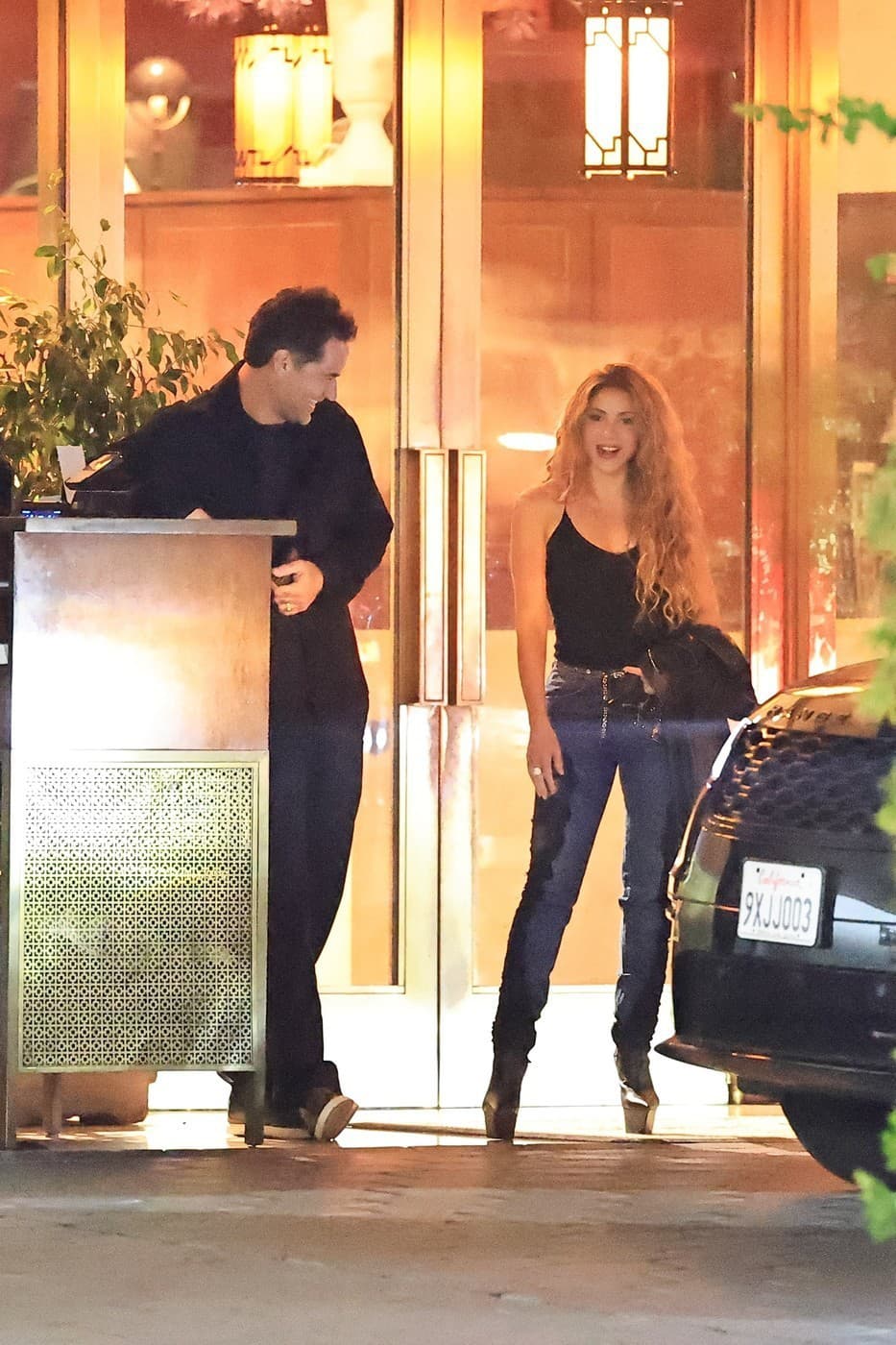 Shakira a Manuel Garcia-Rulfo