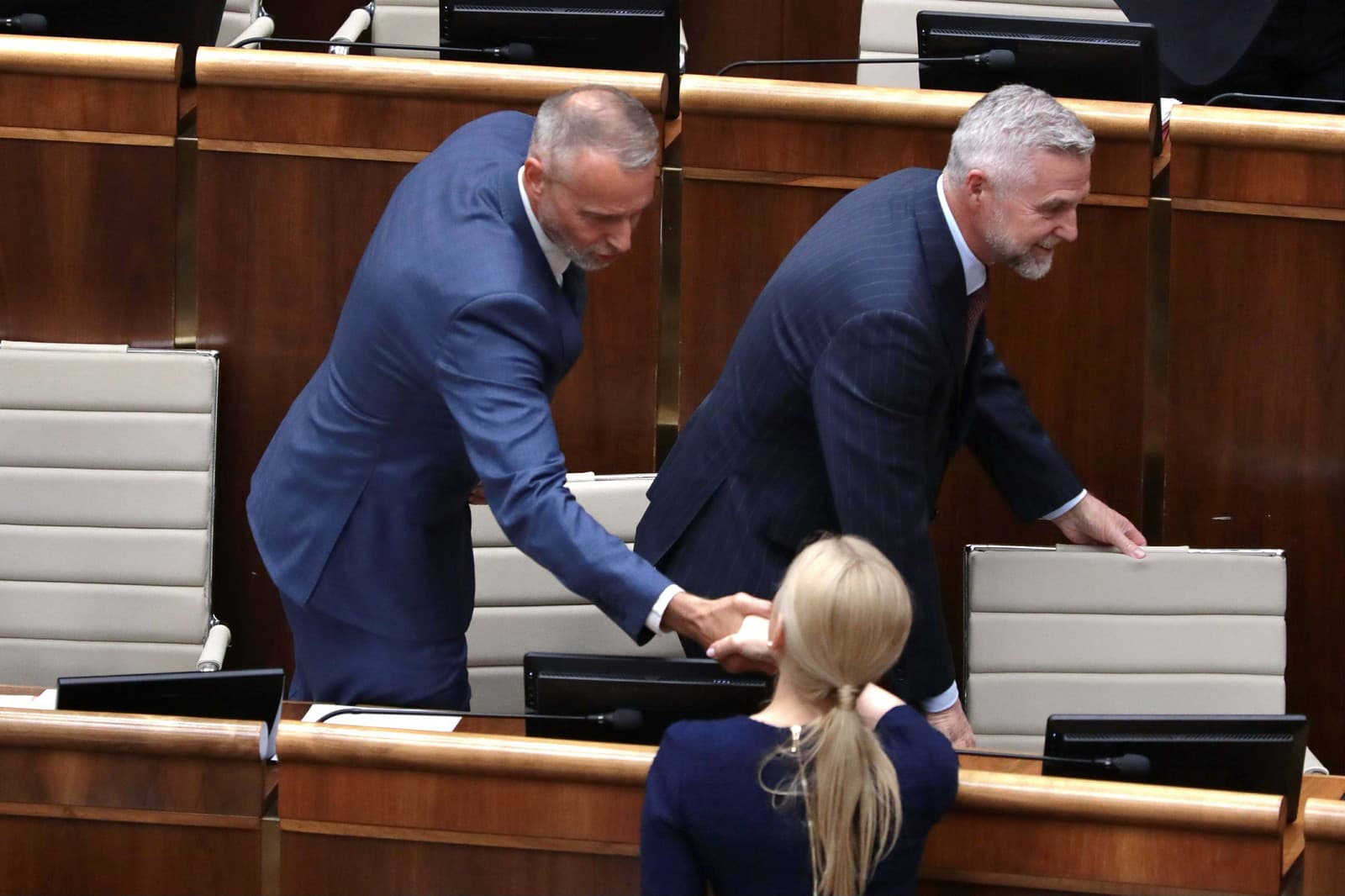 ONLINE Mimoriadne rokovanie parlamentu: