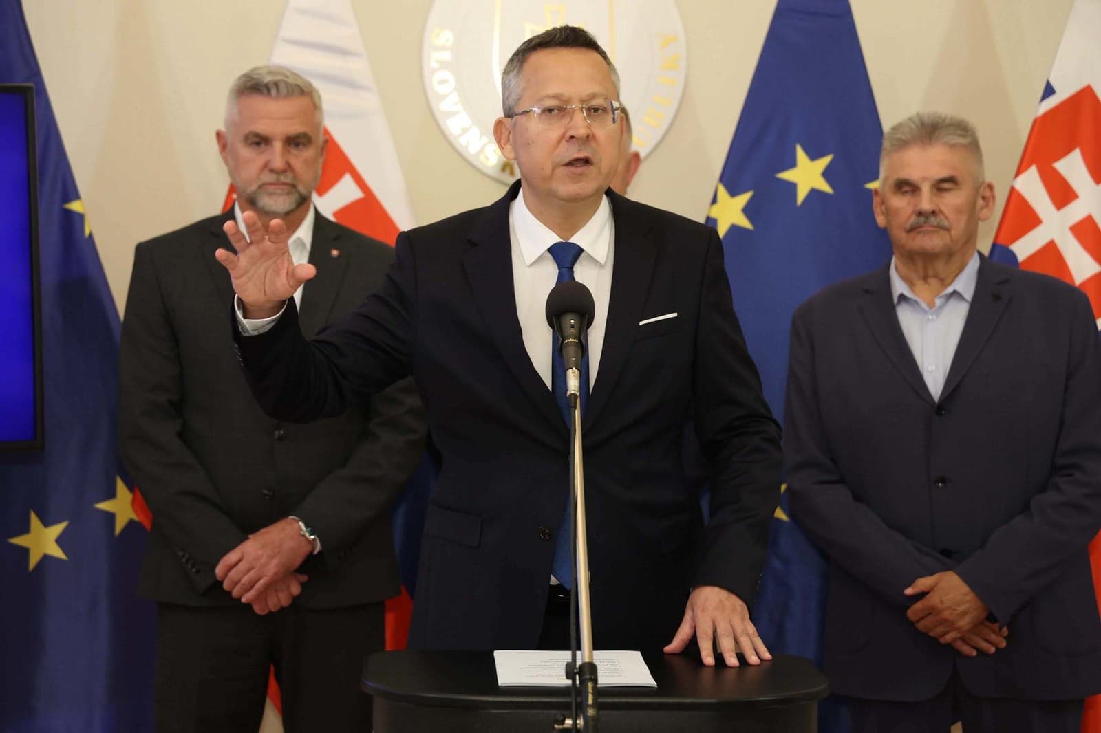 Slovensko má dlh verejných