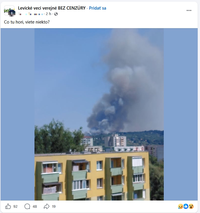 Pri levickom kúpalisku stúpa