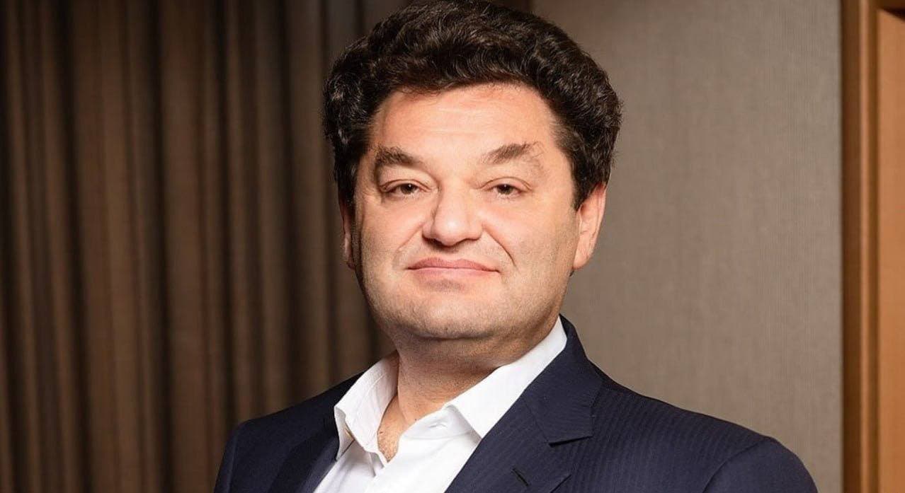 Vadym Jermolajev.