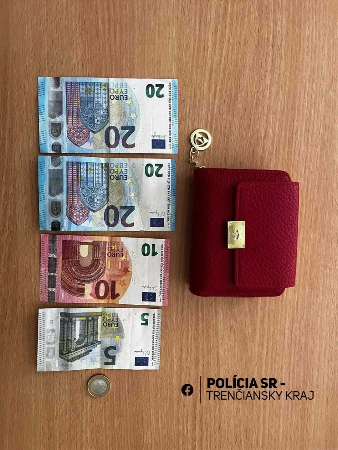 Muž v Prievidzi okradol 89-ročnú seniorku o peňaženku