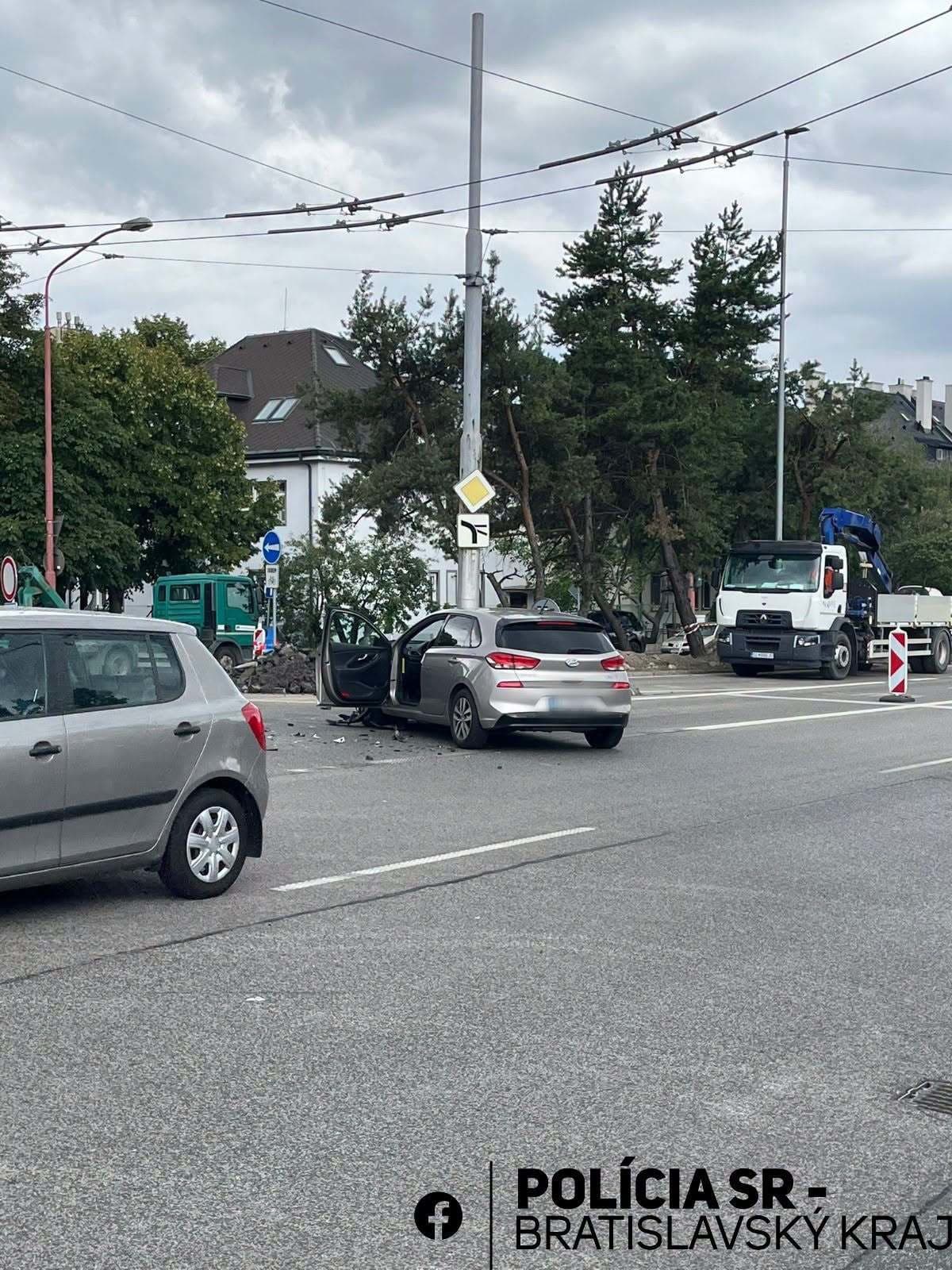 HROZIVO vyzerajúca nehoda v