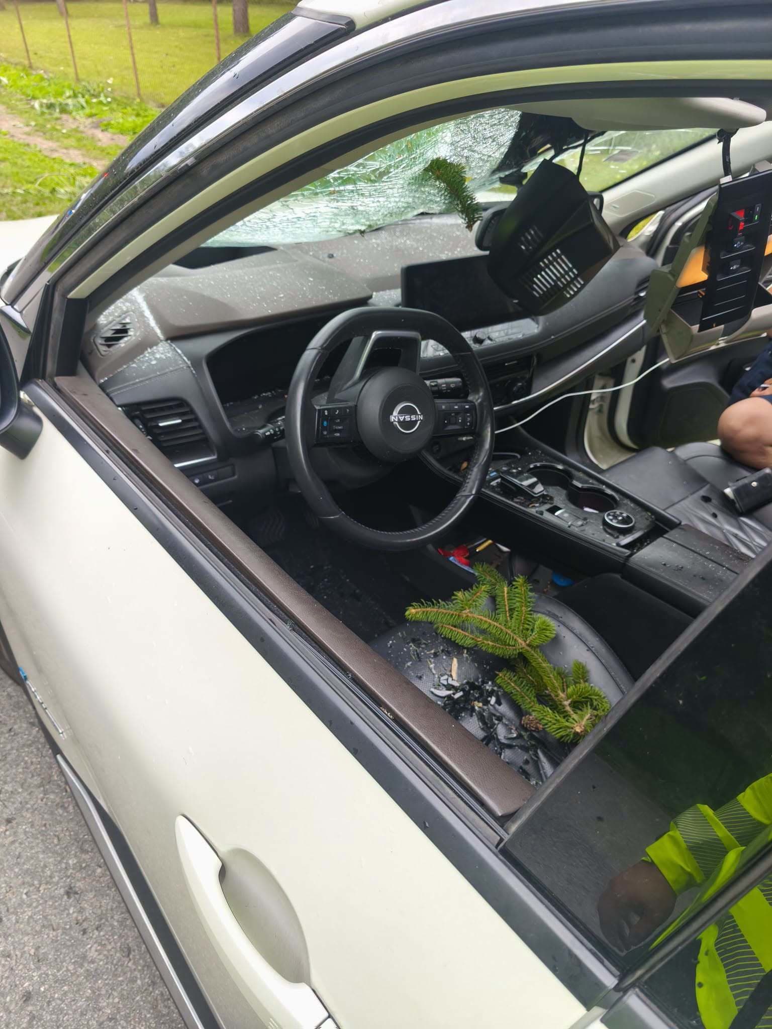 Na Slovensku vyčíňajú BÚRKY,