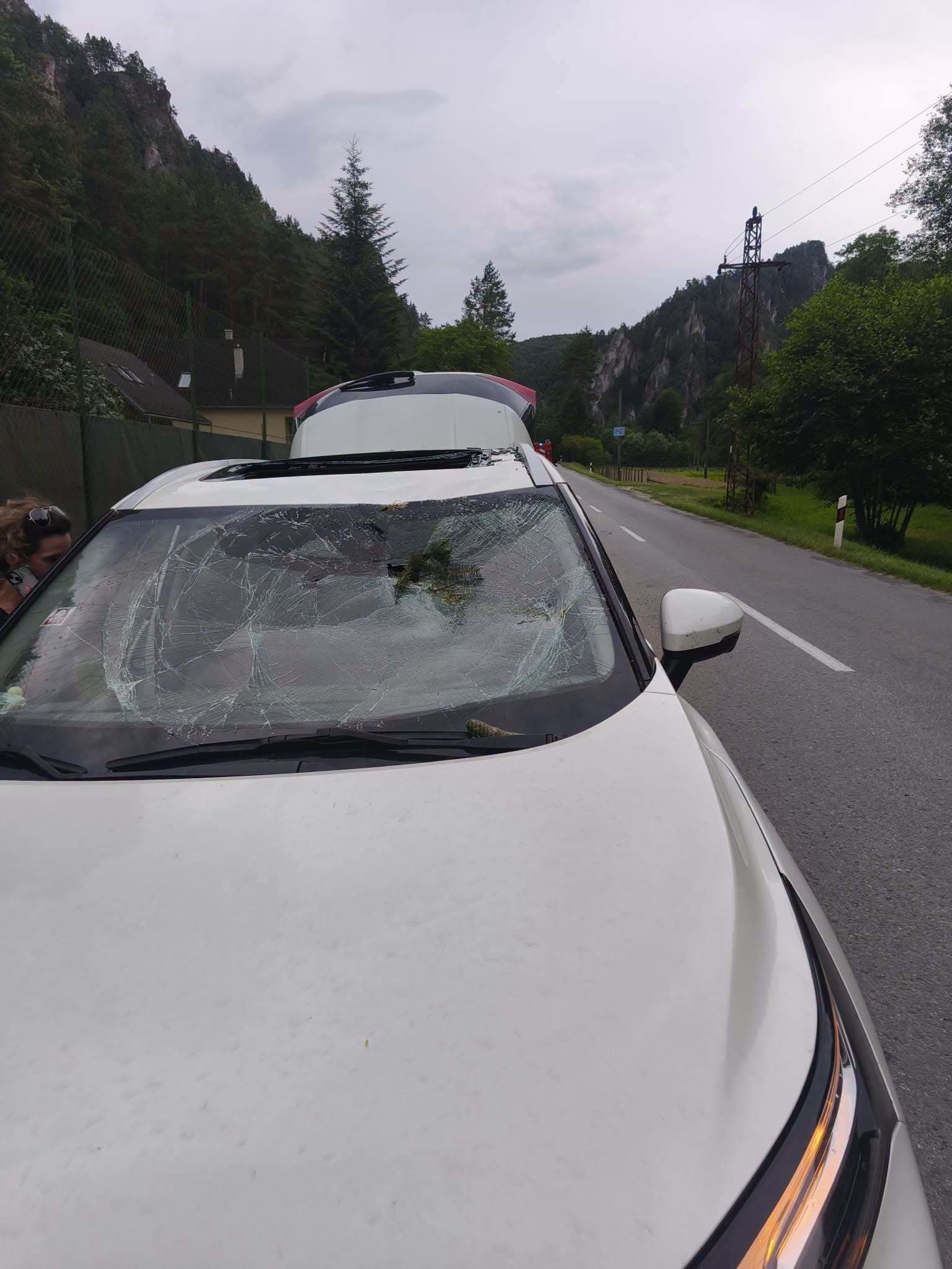 Na Slovensku vyčíňajú BÚRKY,