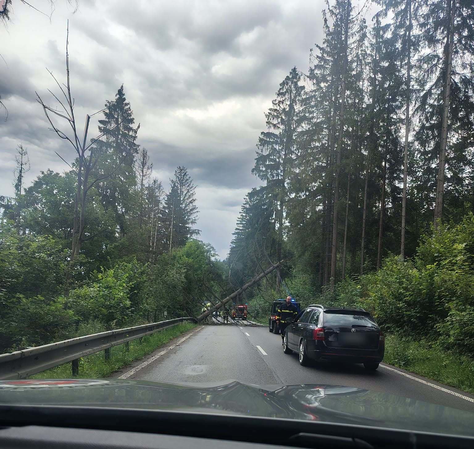 Na Slovensku vyčíňajú BÚRKY,