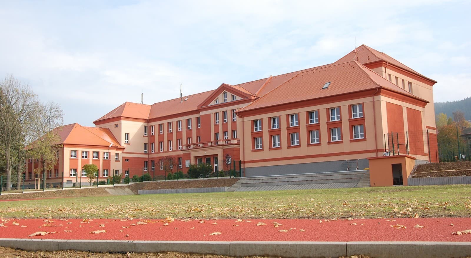 Základná škola v meste Březová v okrese Sokolov na západe Česka.