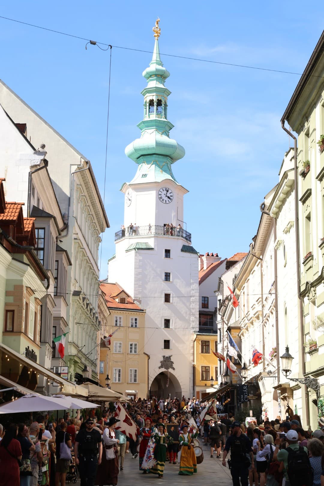 VIDEO Bratislava sa nachvíľu