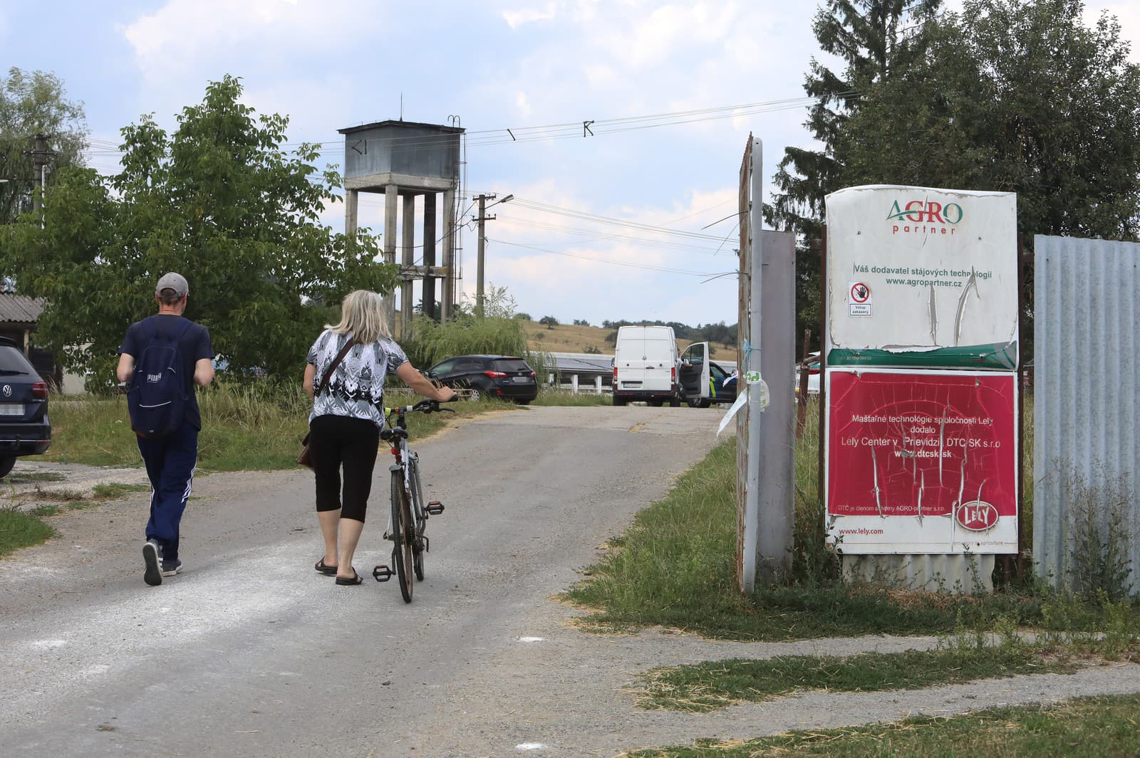 Pri páde malého lietadla v Očovej zahynuli 3 ľudia.