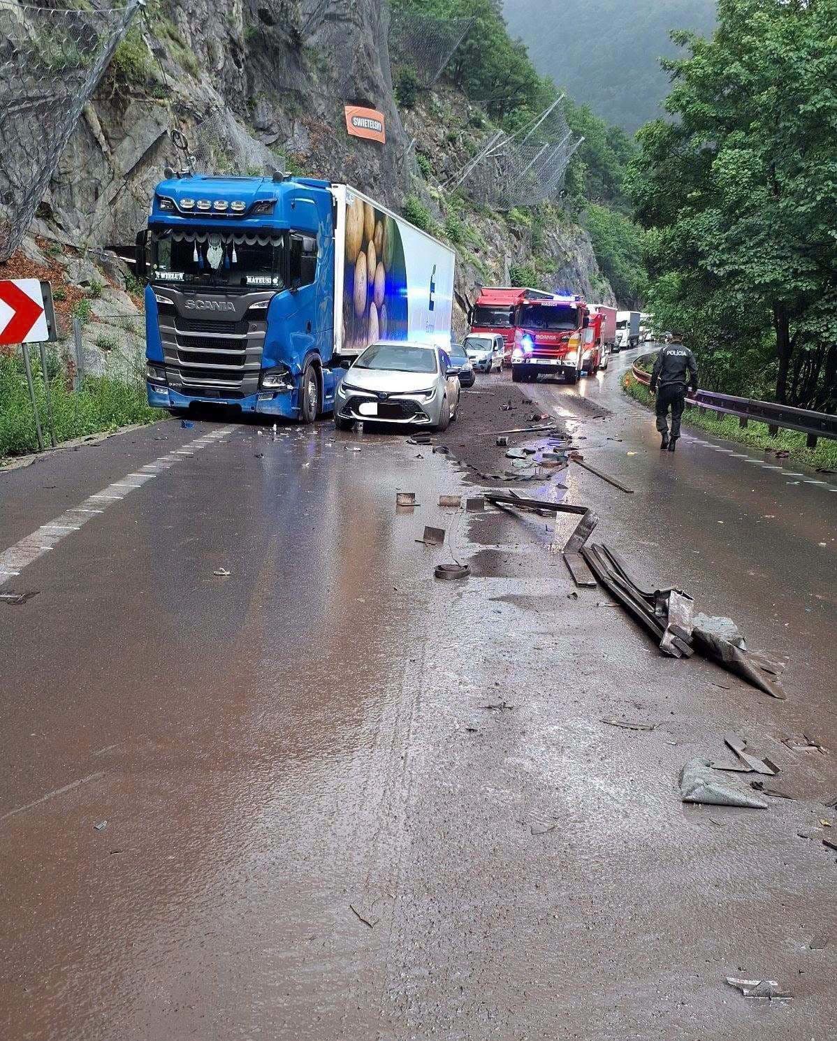 Nehôd pod Strečnom už