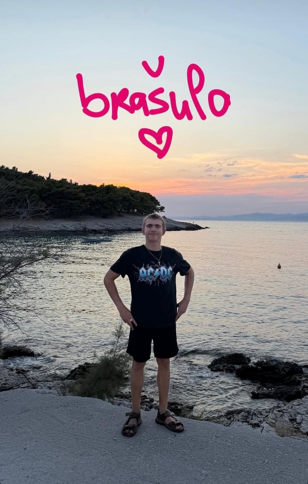 Syn Richarda Müllera Markus na dovolenke pri mori
