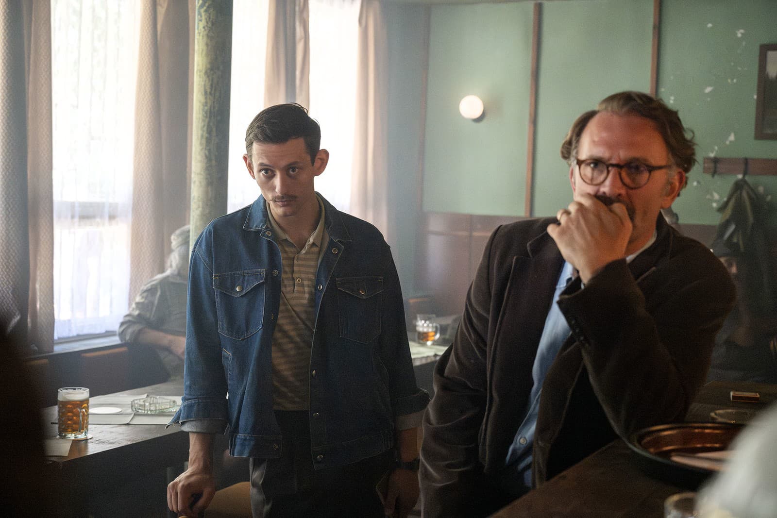 Prvé zábery z filmu Beštia, na fotografii Tomáš Maštalír a Martin Klinčúch.