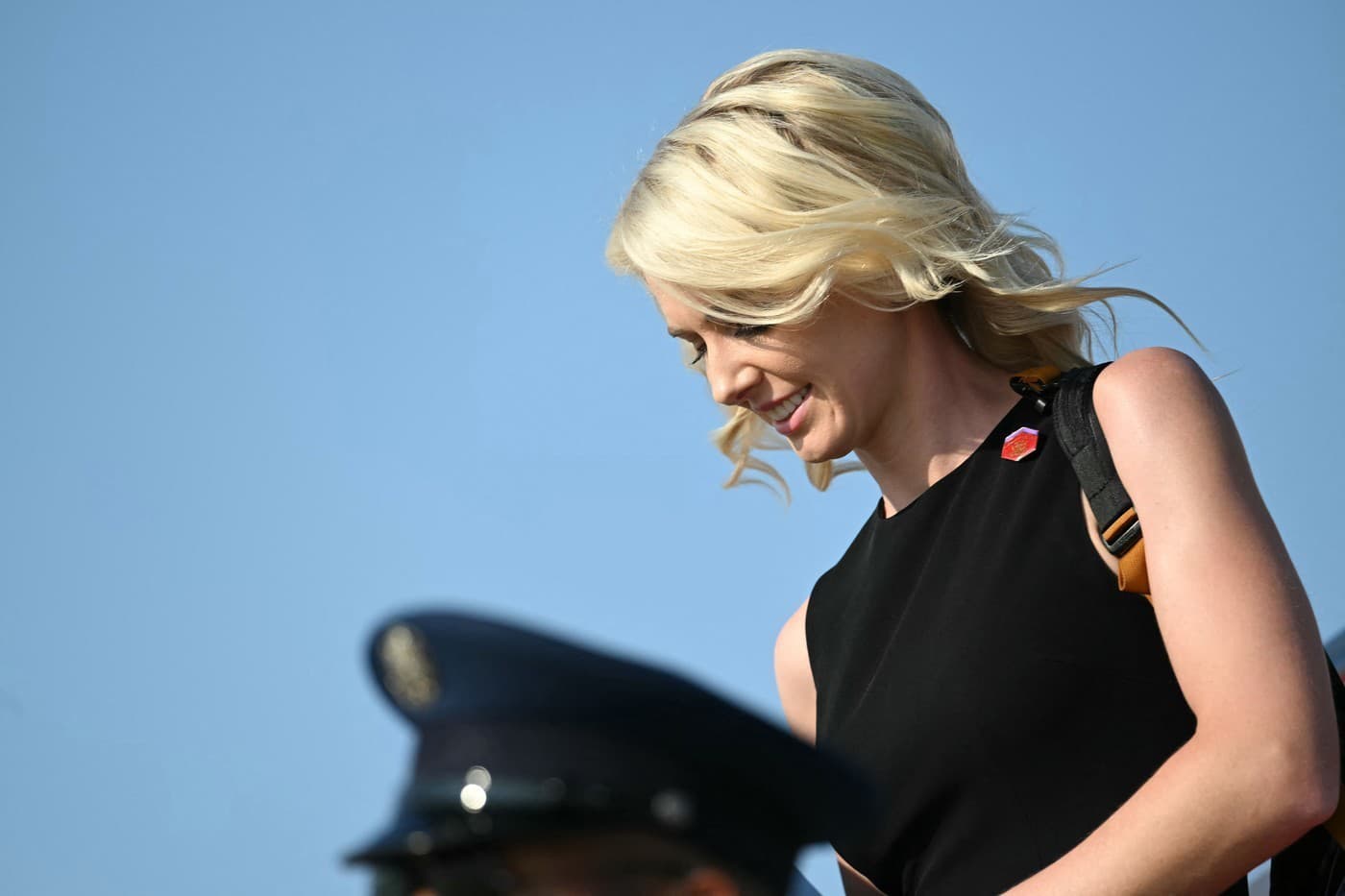 Natalie Harpová je asistentkou Donald Trumpa.
