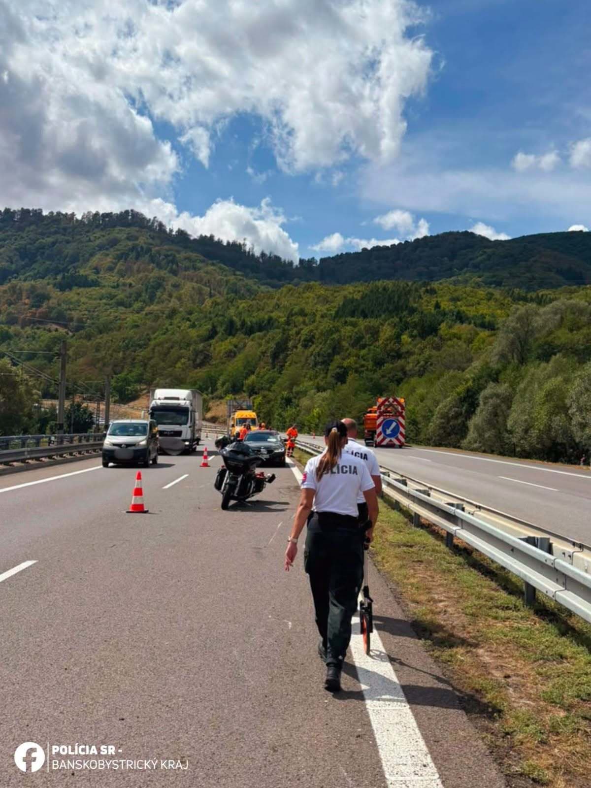 Vážna nehoda troch motorkárov