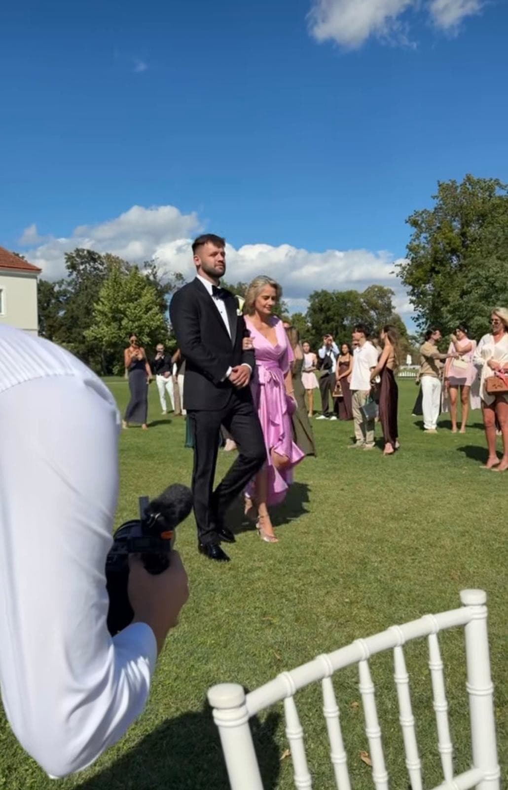 Filip Sulík a Viktória Braník sa zosobášili. 