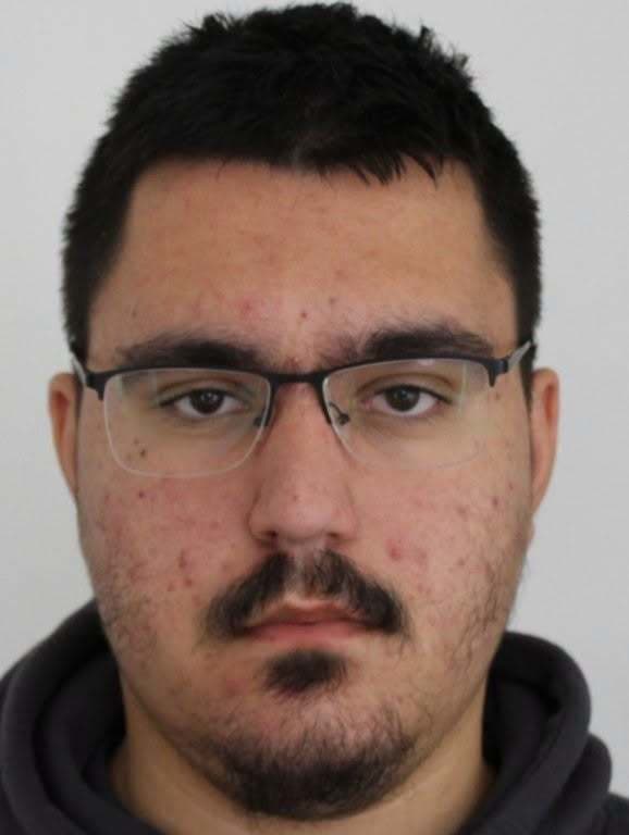 Polícia pátra po mladom