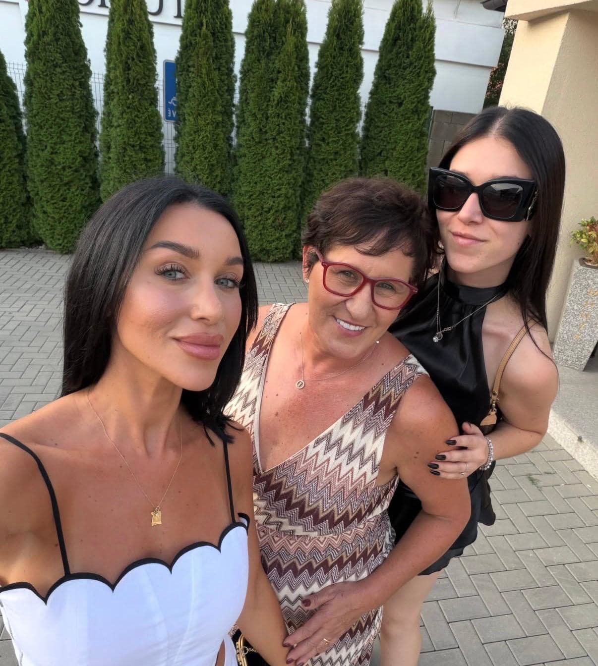 Bianka Rumanová so svojou mamou a sestrou