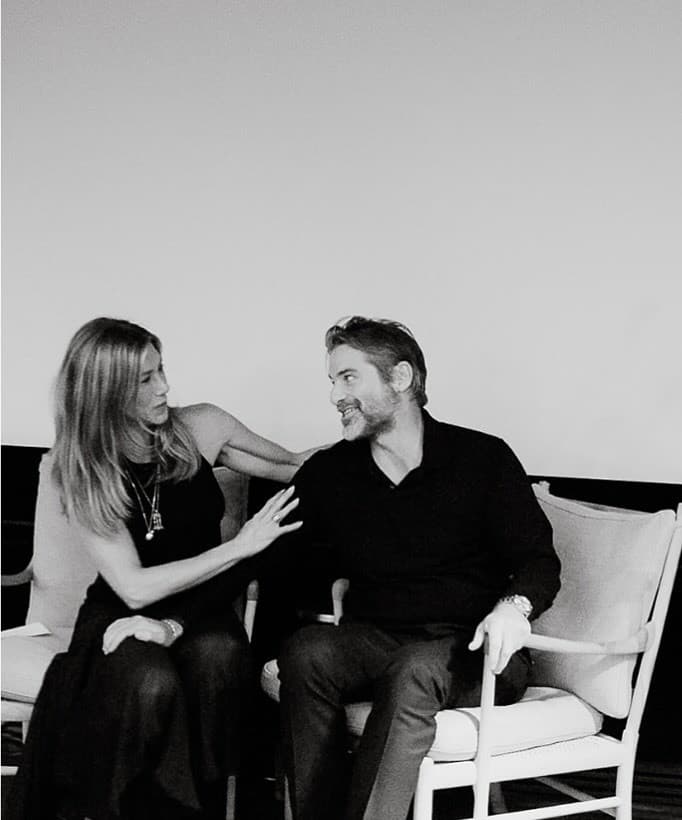 Jennifer Aniston už pár mesiacov randí s koučom Jimom Curtisom 