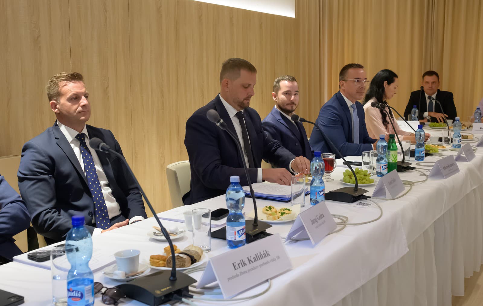 Kľúčové rozhodnutia vlády: Do