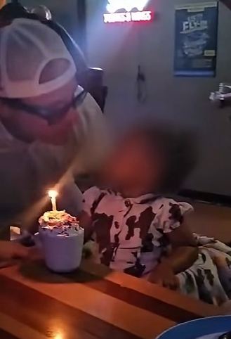 NECHUTNÝ moment na oslave: