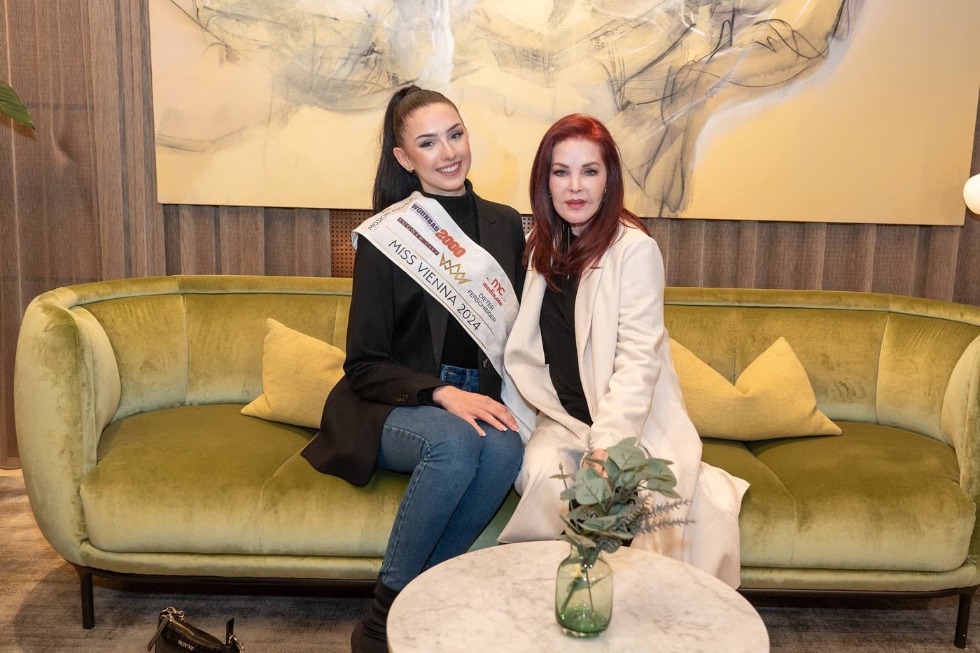 Lucia Sisic a Priscilla Presley