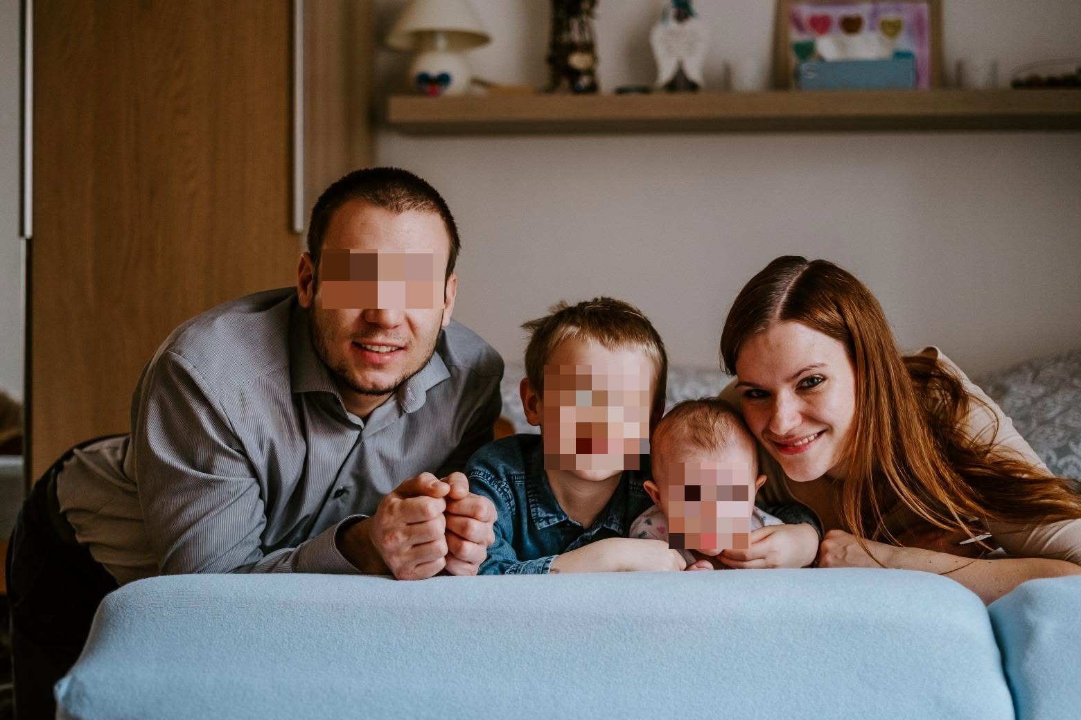 Jana Šerjeníková s manželom a dvoma deťmi