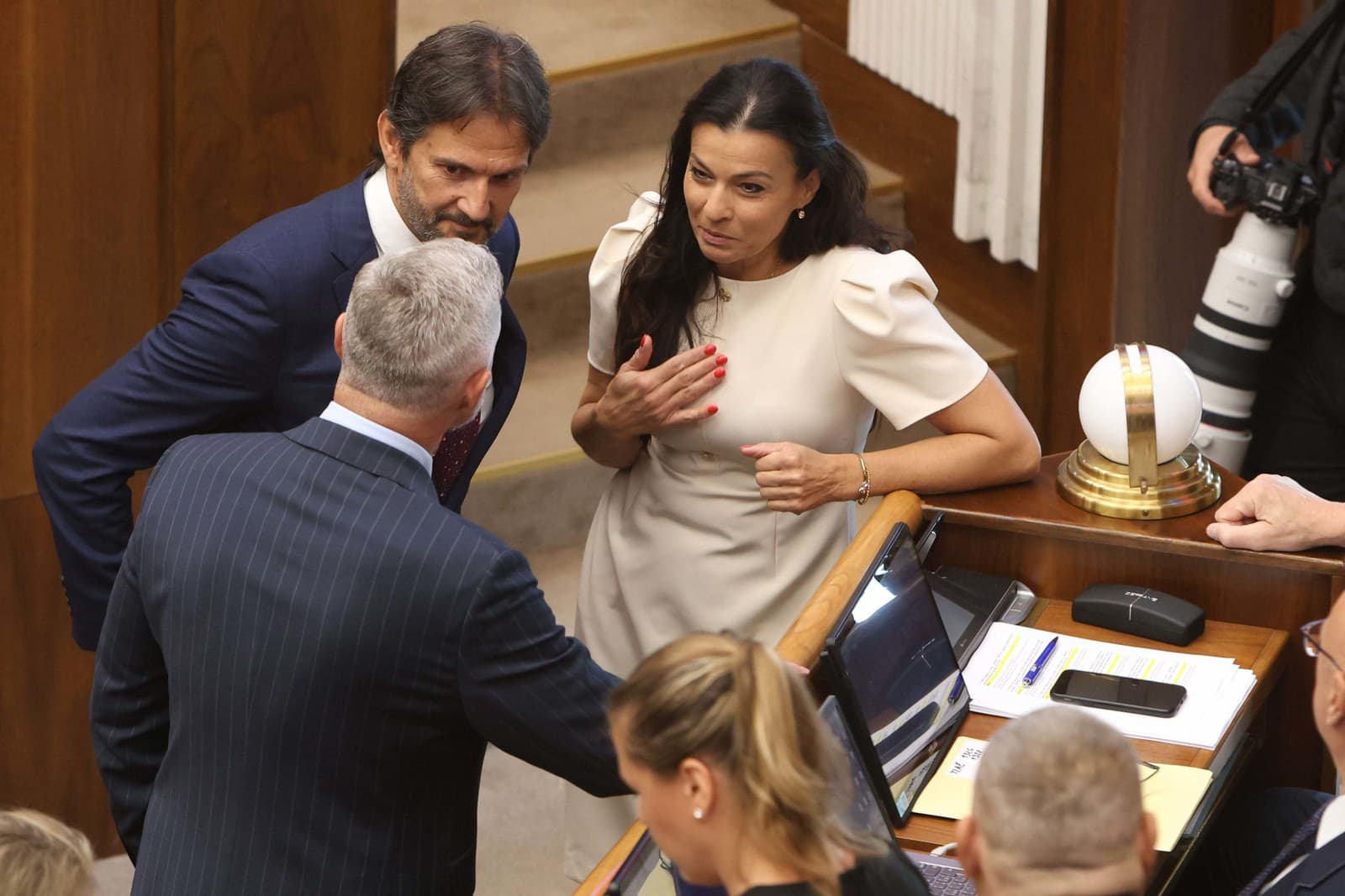 Úspechy a aj POTUPNÉ