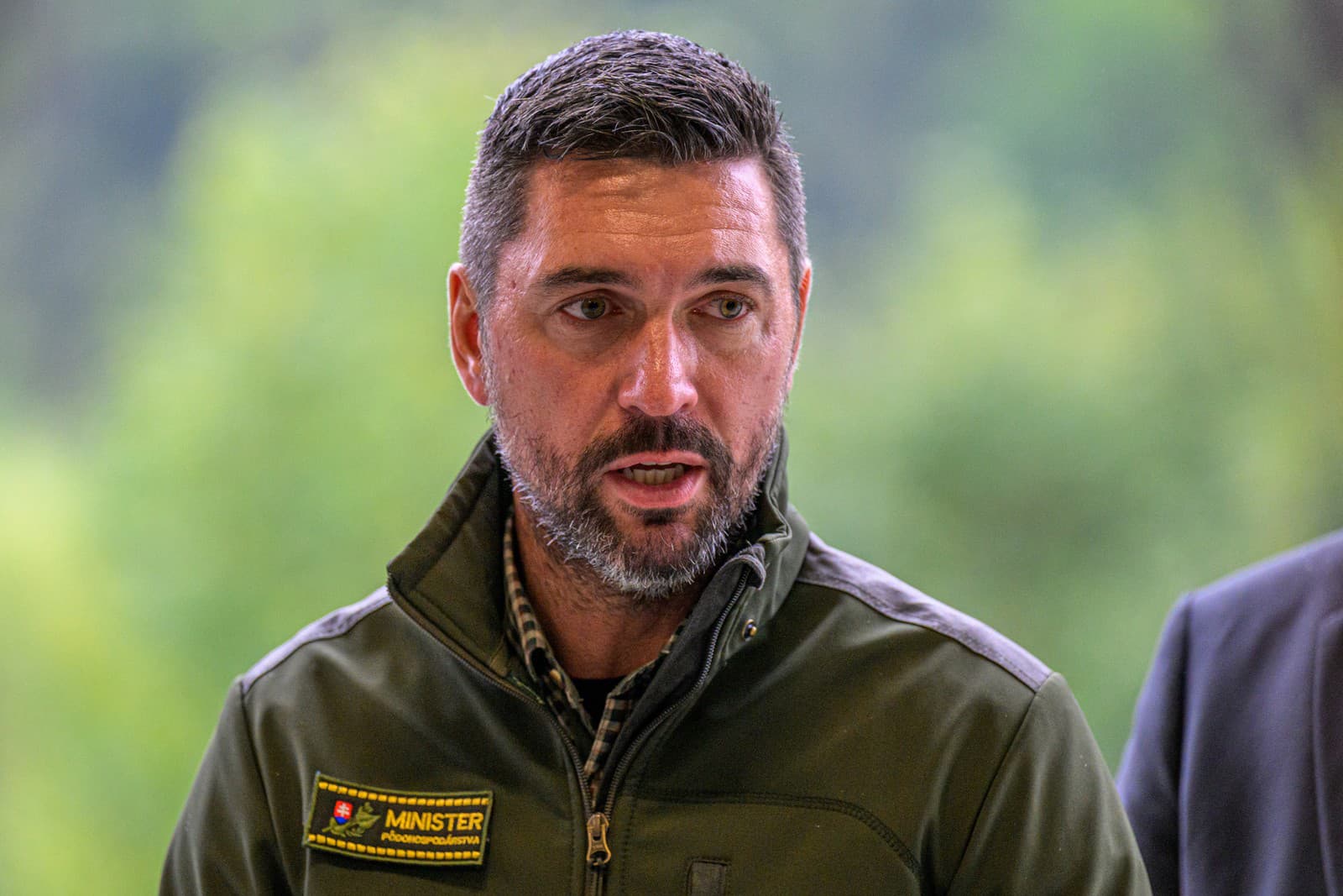 Na snímke minister pôdohospodárstva a rozvoja vidieka Richard Takáč po rokovaní k posúdeniu strategického projektu vodnej nádrže Tichý potok v Tichom Potoku.