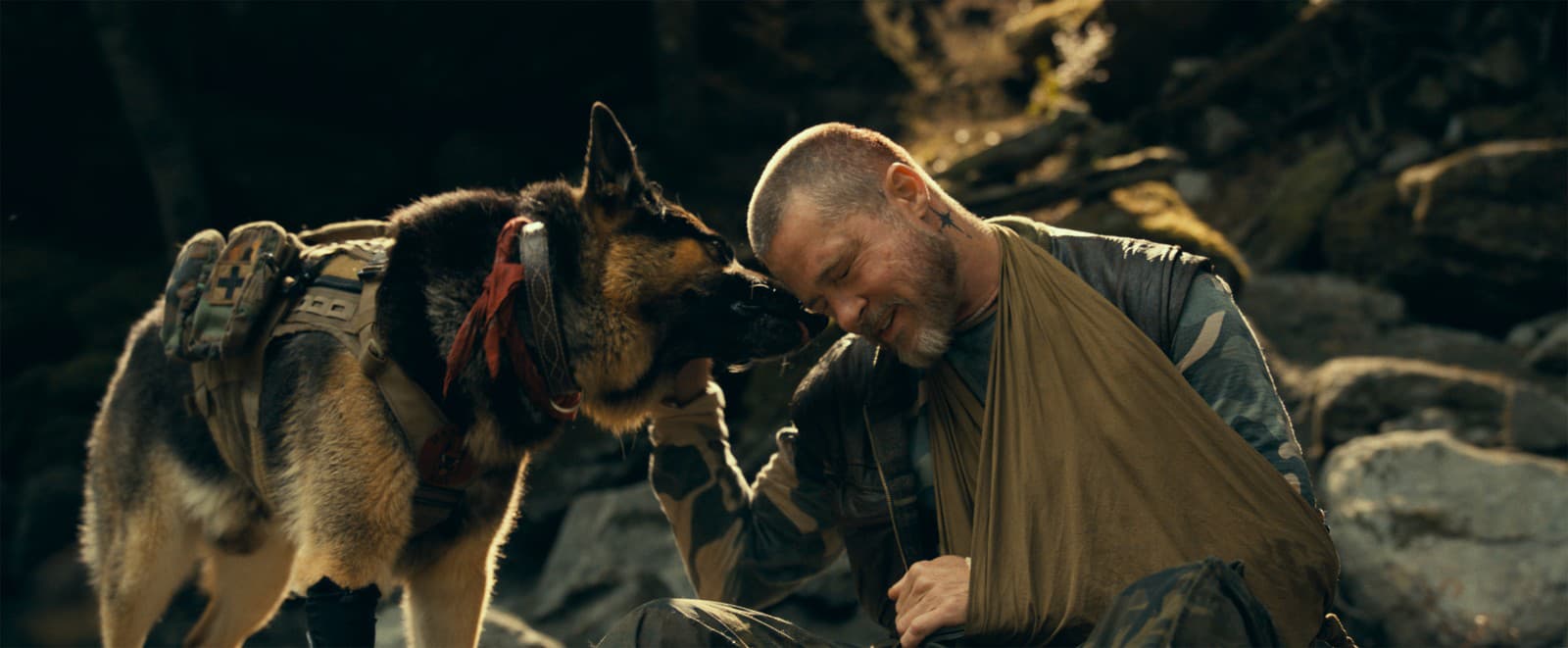 Brad Pitt sa vo filme V srdci divočiny predviedol a ukázal tak, ako ho nepoznáme 