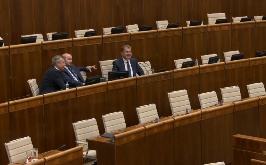 Koalícia zažíva v parlamente