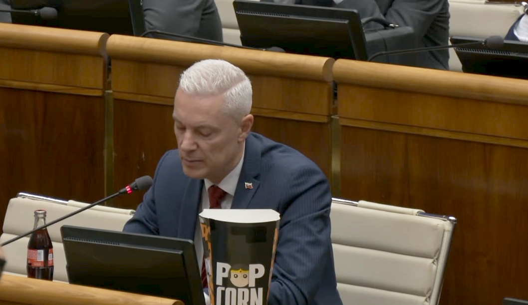 Čoraz absurdnejší parlament: Ferenčák