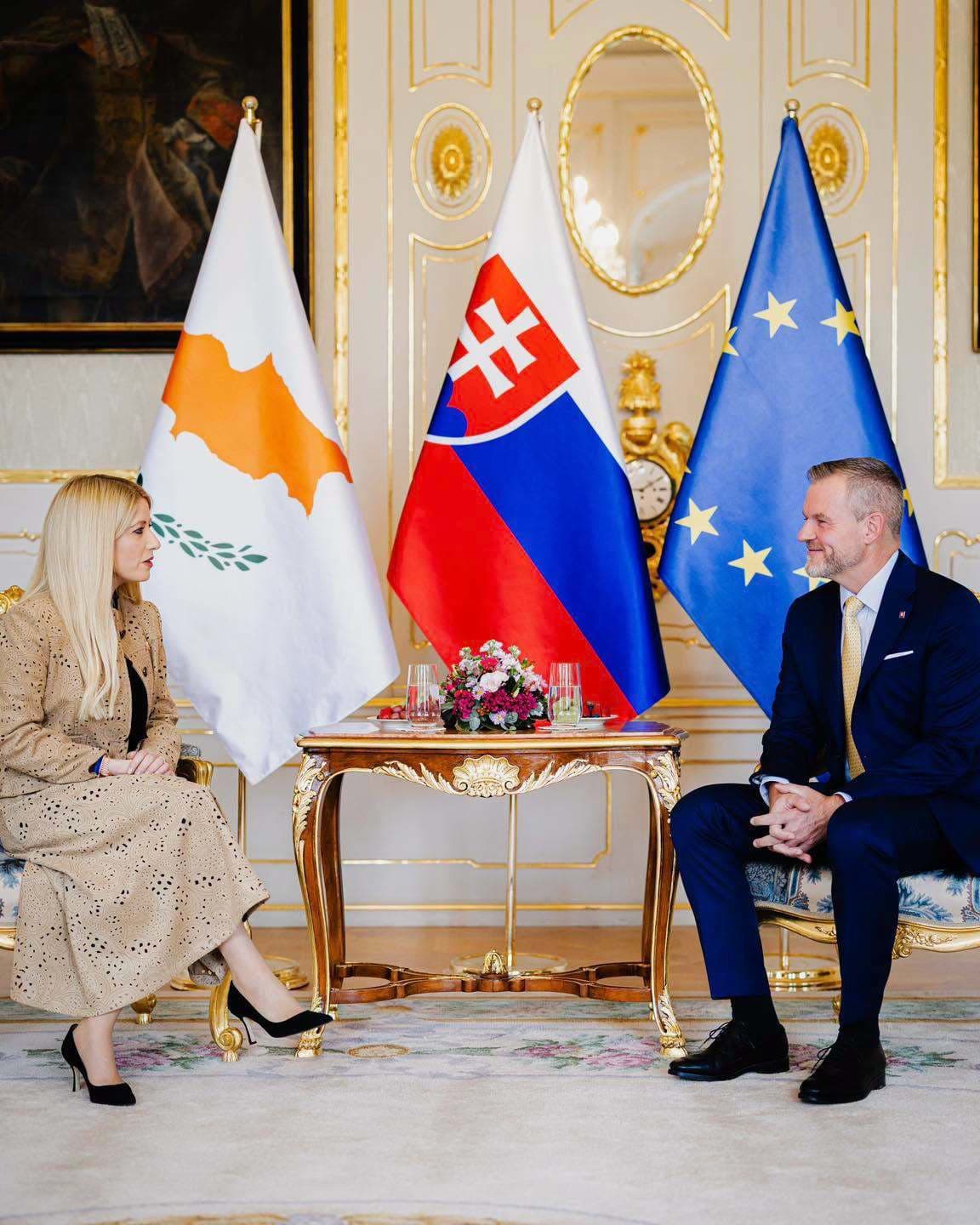 Prezident SR Peter Pellegrini rokoval s predsedníčkou snemovne reprezentantov Cyperskej republiky Annitou Demetriovou.