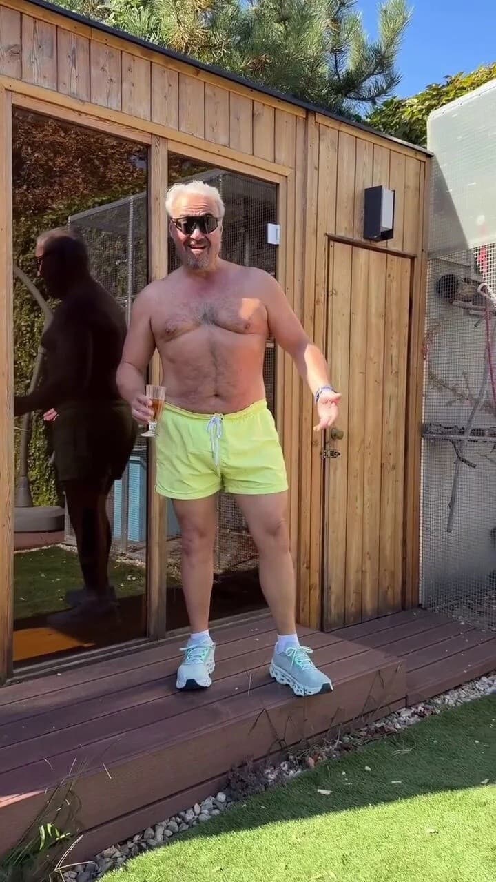 Martin Zounar sa mení pred očami 
