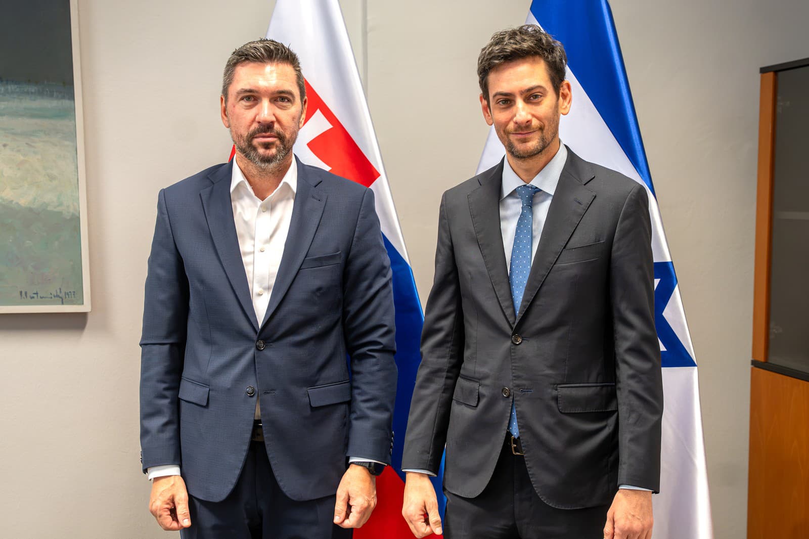 Richard Takáč sa stretol s mimoriadnym a splnomocneným veľvyslancom Izraelského štátu na Slovensku Jaakovom Cvim Janovskim.