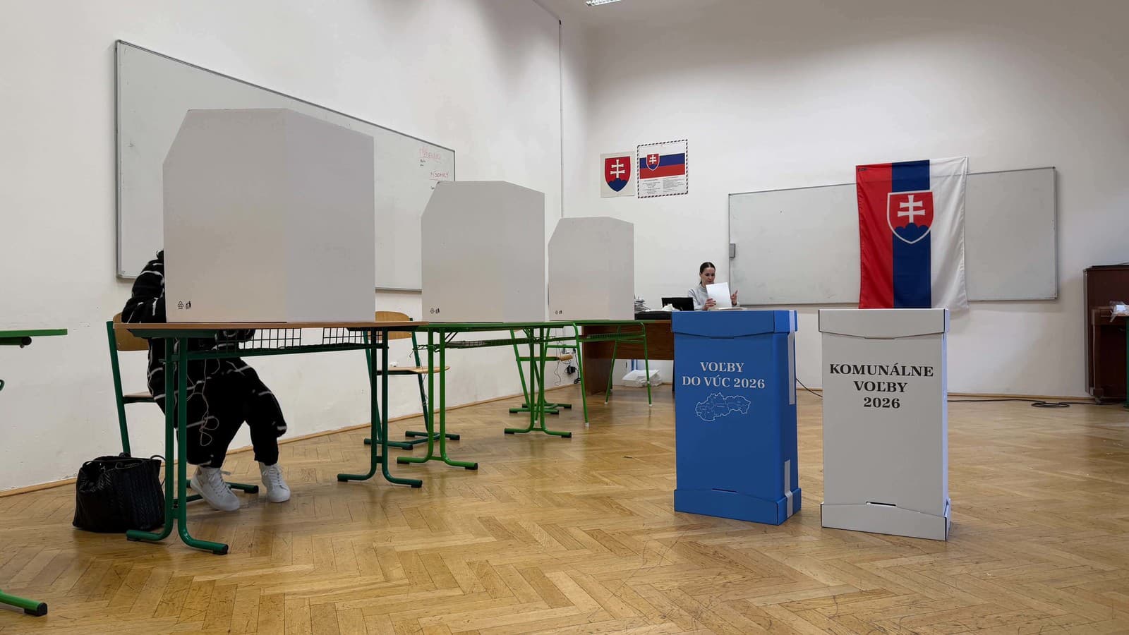 MIMORIADNY ONLINE Slováci rozhodujú