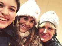 Victoria a Marlene s mamou Ewou Victoria a Marlene s mamou Ewou