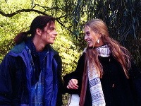 Dano Dangl a Danica Jurčová vo filme Sny podľa Renoira. Komik v tom čase mal len 19 rokov a nosil dlhé vlasy. 