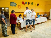 Miestne referendum v Gabčíkove zamerané proti dočasnému pobytu utečencov v obci