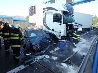 Nehoda si vyžiadala jednu obeť. Nehoda si vyžiadala jednu obeť.
