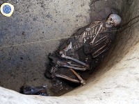Archeológovia našli aj zachovanú ľudskú kostru