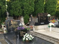 Jozef Bednárik spočinul na zelenečskom cintoríne. 