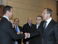 Bašár Asad a Sergej Lavrov (vpravo)