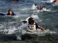 Pri Lesbose sa potopila loď s migrantmi.