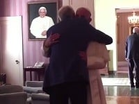 Pápež František a jeho homosexuálny kamarát Pápež František a jeho homosexuálny kamarát